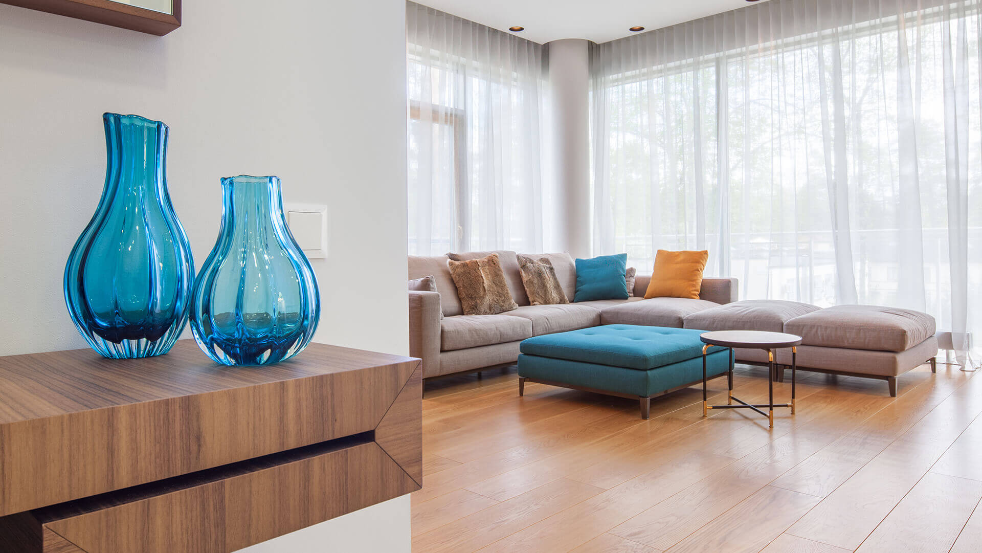 Pretty blue flower pot